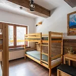 Schronisko Pttk Przyslop Pod Barania Gora
