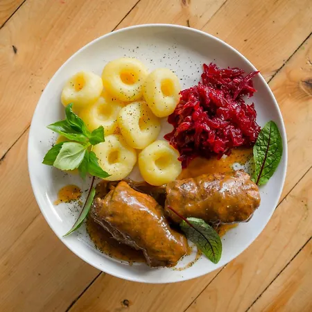 Schronisko Pttk Przyslop Pod Barania Gora