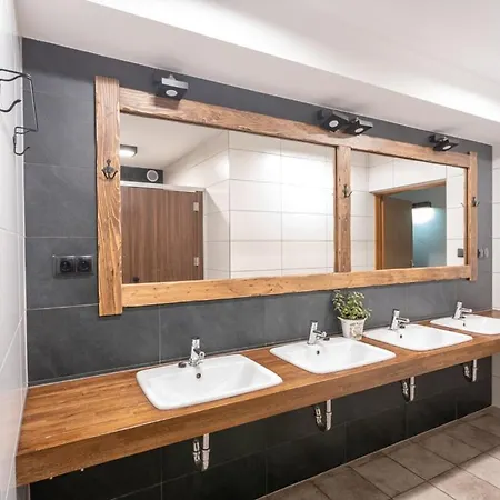 Hostel Schronisko Pttk Przyslop Pod Barania Gora Wisła