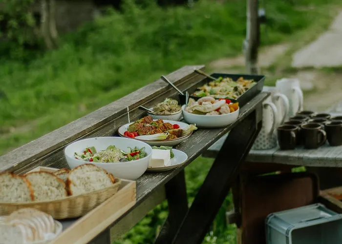 Schronisko Pttk Przyslop Pod Barania Gora *